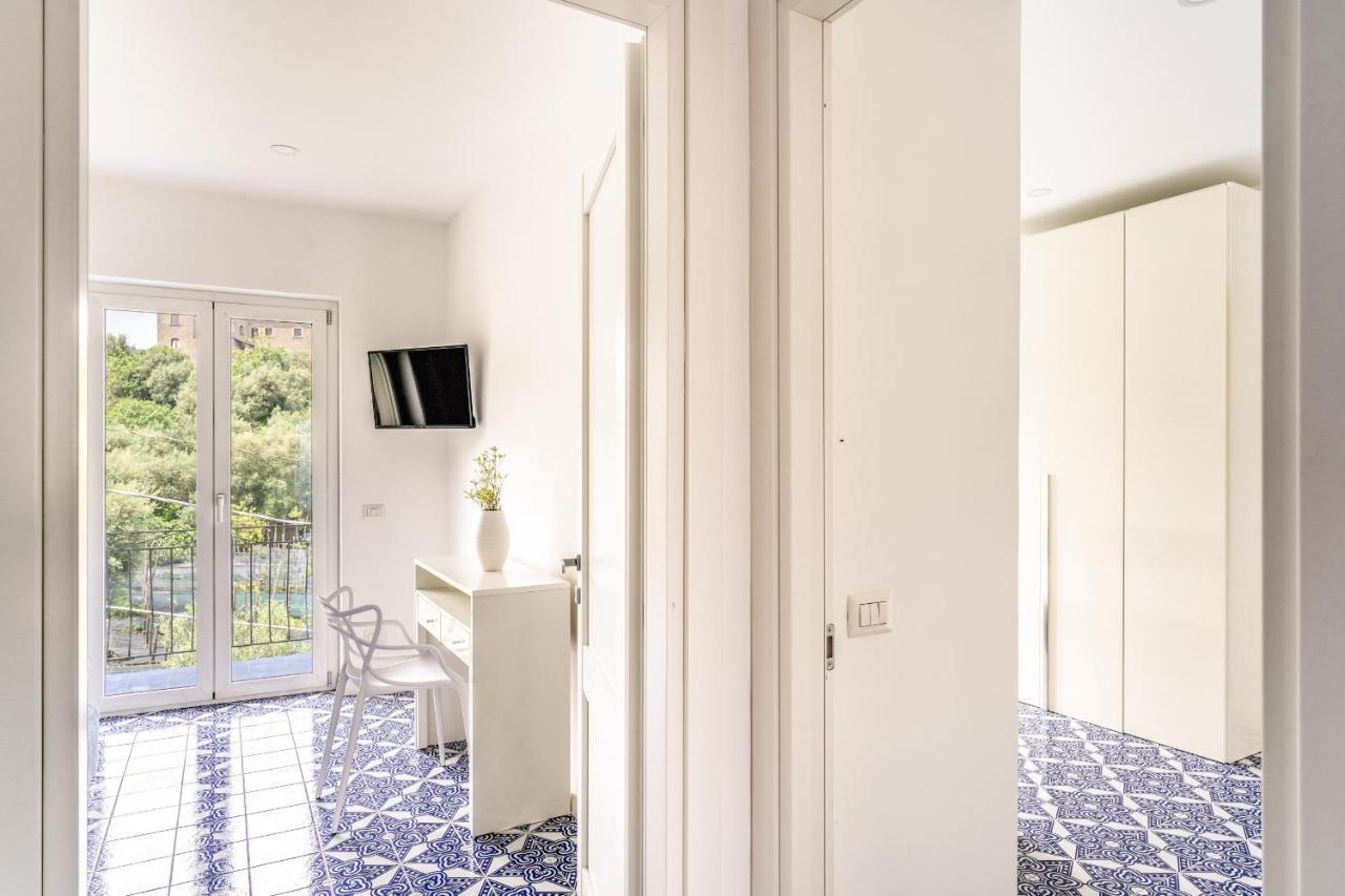 Nenni Apartment Соренто Екстериор снимка