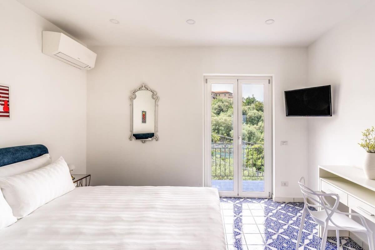 Nenni Apartment Соренто Екстериор снимка